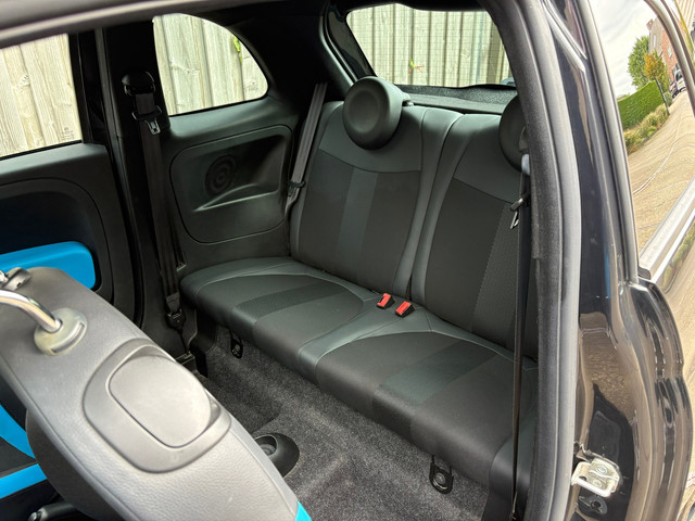 Foto 6 van Fiat 500 1.2 Lounge PARKEERSENSOREN/ AIRCO/ DIGITAL DASH
