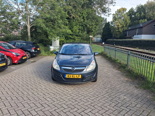 Foto 9 van Opel Corsa 1.2-16V Enjoy 5 deurs automaat 91000km ALLINPRIJS