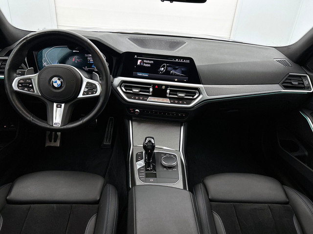 Foto 3 van BMW 3-serie 330e M Sport | Schuifdak | Laser | Autopilot | Camera | Memory Stoelen