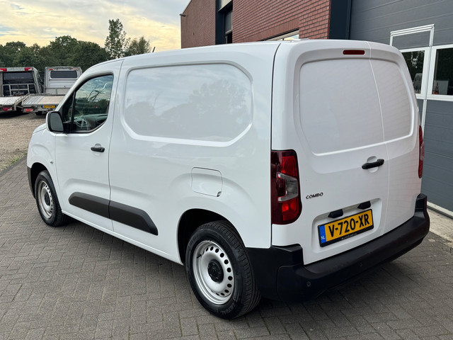 Foto 3 van Opel Combo 1.6D L1H1 Airco Carplay Cruise Edition