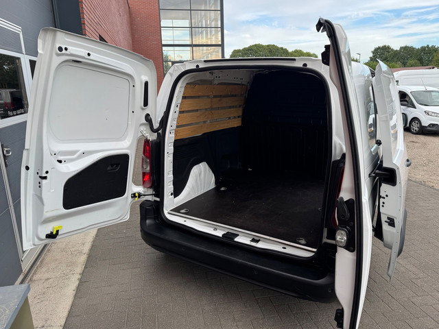 Foto 6 van Opel Combo 1.6D L1H1 Airco Carplay Cruise Edition
