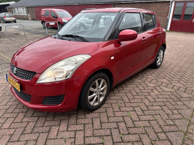 Foto 3 van Suzuki Swift 1.2 Comfort EASSS AIRCO EL RAM NAP DEALER OH