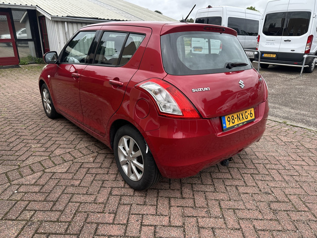 Foto 5 van Suzuki Swift 1.2 Comfort EASSS AIRCO EL RAM NAP DEALER OH