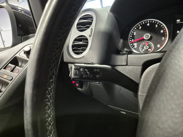 Foto 6 van Volkswagen Tiguan 1.4 TSI Sport&Style Navigatie | Sensoren | Trekhaak | Cruise | Clima