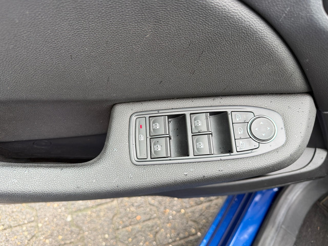Foto 4 van Renault Clio 1.0 TCe Intens|Navigatie|Climate Control|Lm velgen