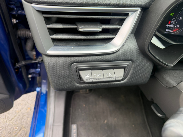Foto 3 van Renault Clio 1.0 TCe Intens|Navigatie|Climate Control|Lm velgen