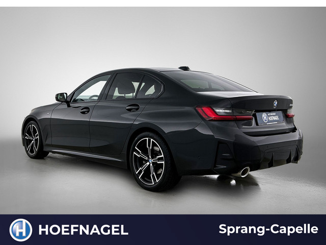 Foto 7 van BMW 3-serie 320i M Sport | Schuifdak | Camera | HeadUp Display | Stoelverwarming | Memory Stoelen
