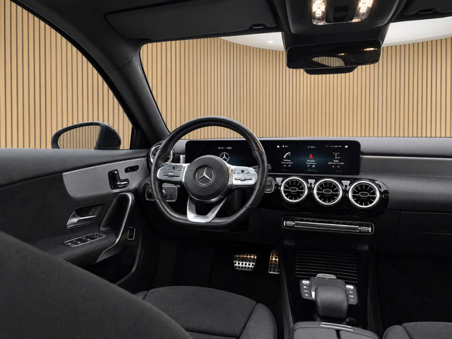 Mercedes-Benz A-klasse 200 Business Solution AMG |Pano |Memory |Stoelverw. |Sfeer |Camera