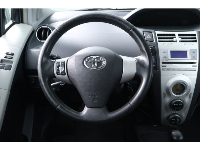Foto 2 van Toyota Yaris 1.3 VVTi Luna |CRUISE|CLIMA|LM VELGEN 14''|ELK.PAKKET