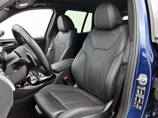 Foto 3 van BMW X3 XDrive20i M Sport | Camera | Stoelverwarming | Memory Stoelen | Cruise Control