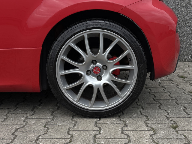 Foto 3 van Fiat 500 1.4 T-Jet Abarth Competizione 70th Anniversary - Monza - Carbon - Carplay - Schuif/Kantelda