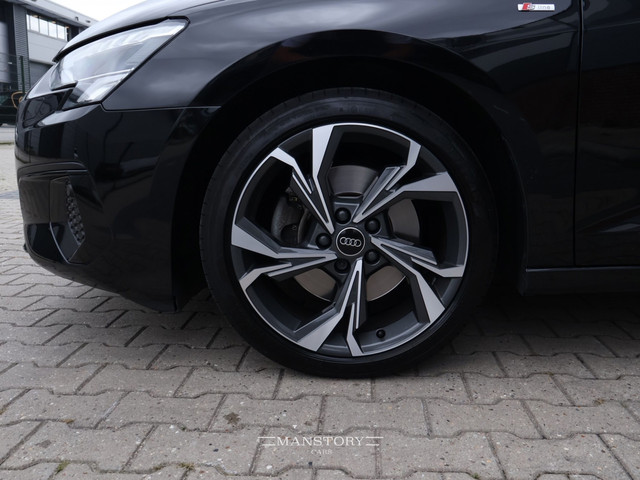 Foto 3 van Audi A3 Sportback 30 TFSI Business edition
