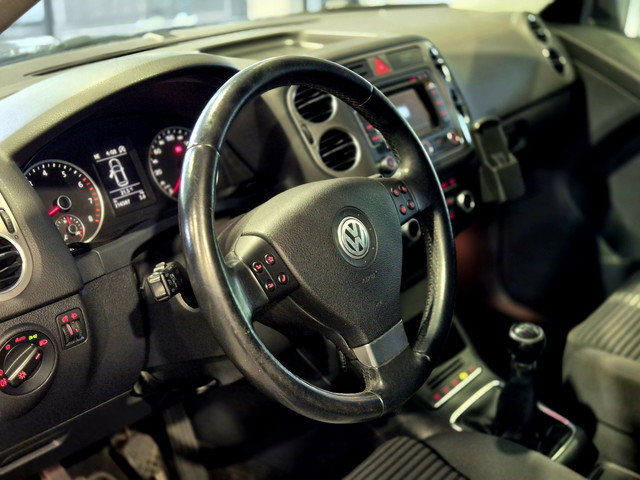 Foto 8 van Volkswagen Tiguan 1.4 TSI Sport&Style Navigatie | Sensoren | Trekhaak | Cruise | Clima