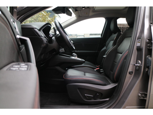 Foto 4 van Renault Captur 1.6 E-Tech Plug-in Hybrid 160 Initiale Paris | Full Optie! |