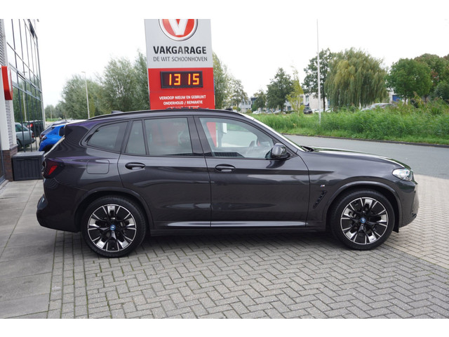 Foto 2 van BMW IX3 High Executive 80 kWh SOH 93,4% / M Sport / Pano / Leder / HUD / Memory / 360 Camera
