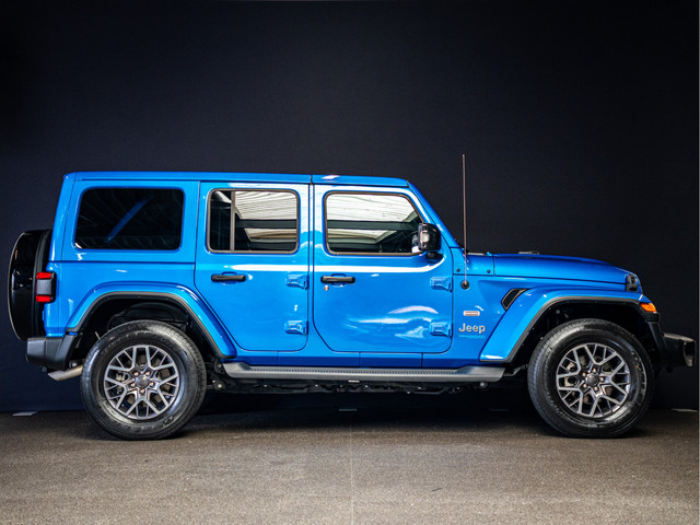 Foto 3 van Jeep Wrangler Unlimited 4xe 380 Sahara afneembaar dak|carplay|stuurverw|camera|keyless|BLIS|spiegelv