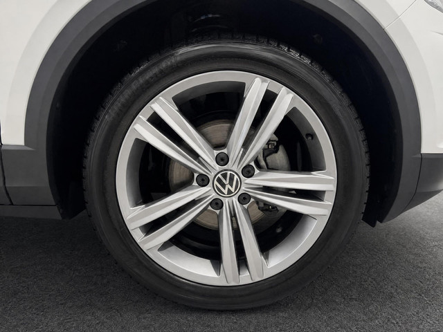 Volkswagen T-Roc 1.5 TSI 150pk DSG Sport · Camera · Trekhaak · Navigatie · Stoelverwarming · 18'' In