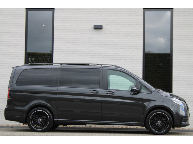 Foto 7 van Mercedes-Benz V-Klasse 300d / AMG / Exclusive / 4-Matic / 7-Pers / Pano / Luchtv / Elec Stoel voor+a