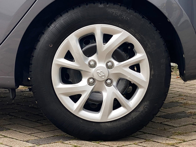 Foto 3 van Hyundai I10 1.0i i-Motion Comfort 5 DEURS AIRCO NIEUWE DISTRIBUTIE KETTING