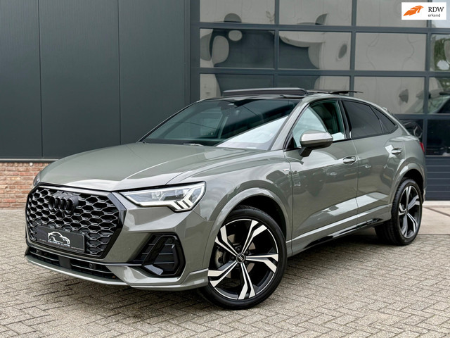 Audi Q3 SPORTBACK 35 TFSI S-Line 150 pk Blackstyle/pano/Camera/sfeerverlichting