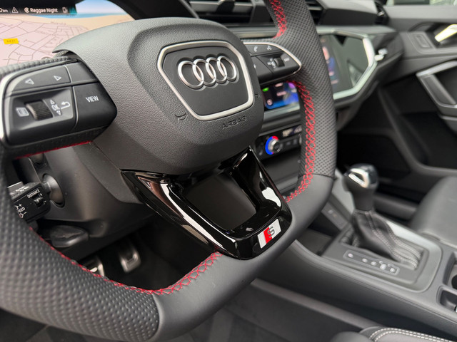 Foto 6 van Audi Q3 SPORTBACK 35 TFSI S-Line 150 pk Blackstyle/pano/Camera/sfeerverlichting