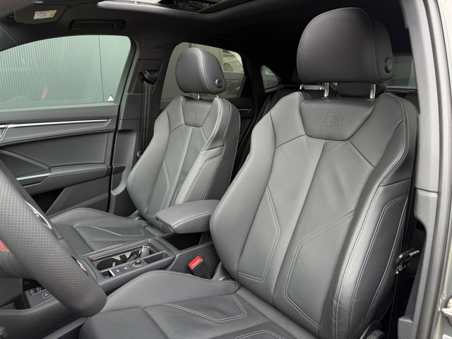 Foto 8 van Audi Q3 SPORTBACK 35 TFSI S-Line 150 pk Blackstyle/pano/Camera/sfeerverlichting