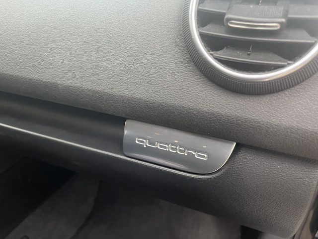 Foto 7 van Audi A3 Sportback A3 3.2V6 Quatr Stron Alcantara Bluet Clima 250PK