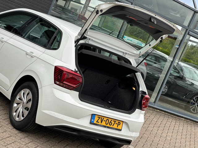 Foto 2 van Volkswagen Polo 1.0 MPI Comfortline/1 STE EIG/APP-CONNECT/AIRCO/NL-AUTO NAP!!