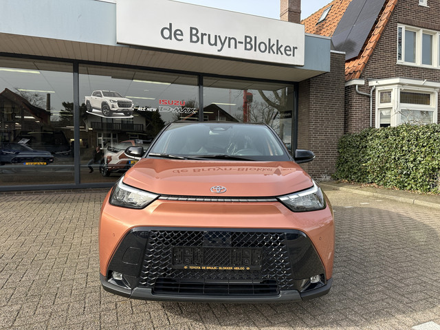 Foto 6 van Toyota Aygo X Hybrid 115 envy stoelverwarming / keyless start / parkeersensoren voor + achter / Navi