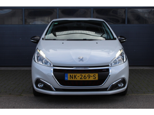 Foto 3 van Peugeot 208 1.2 PureTech GT-line Navigatie, PDC, Climate control, Cruisecontrol, Bluetooth