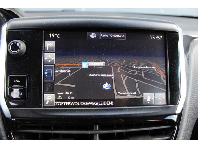 Peugeot 208 1.2 PureTech GT-line Navigatie, PDC, Climate control, Cruisecontrol, Bluetooth