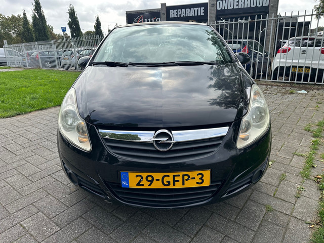 Foto 8 van Opel Corsa 1.2-16V Enjoy