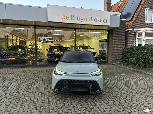 Foto 3 van Toyota Aygo X Hybrid 115 pulse stoelverwarming / keyless start / parkeersensoren voor + achter / Nav