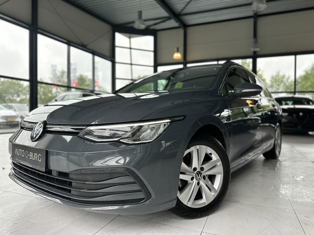 Foto 3 van Volkswagen Golf Variant 1.0 eTSI Life | Automaat | Adaptive Cruise | Navi | LMV | PDC | LED | Climat