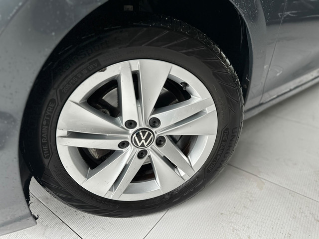 Foto 4 van Volkswagen Golf Variant 1.0 eTSI Life | Automaat | Adaptive Cruise | Navi | LMV | PDC | LED | Climat