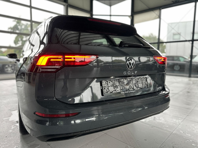 Foto 7 van Volkswagen Golf Variant 1.0 eTSI Life | Automaat | Adaptive Cruise | Navi | LMV | PDC | LED | Climat