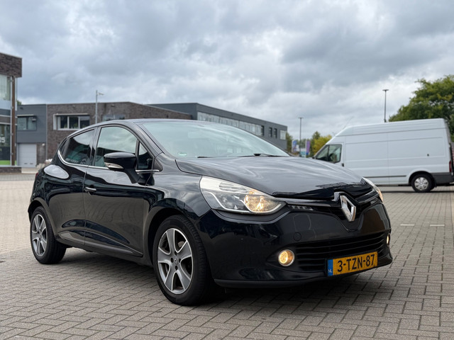Foto 9 van Renault Clio 0.9 TCe ECO Night&Day | Nwe apk | Navi |