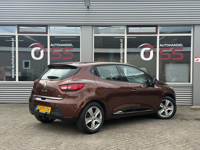 Foto 9 van Renault Clio 0.9 TCe Expression AIRCO TREKHAAK LMV