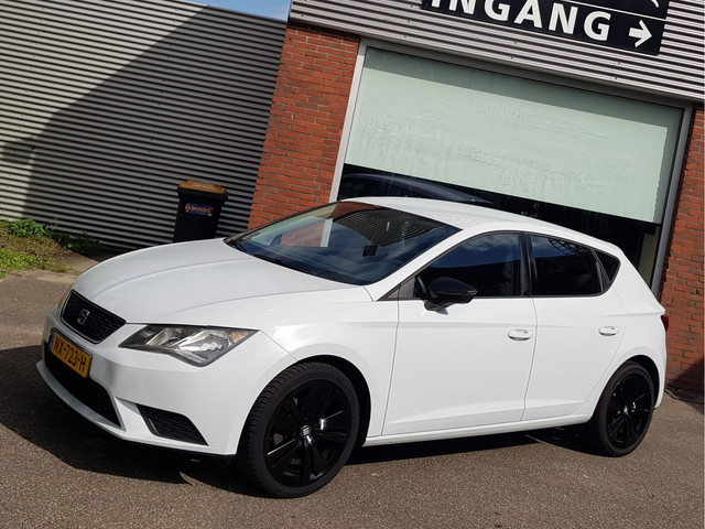 Foto 3 van SEAT Leon 1.2 Tsi 18"Vlg Cruise BlueTooth Airco Pdc