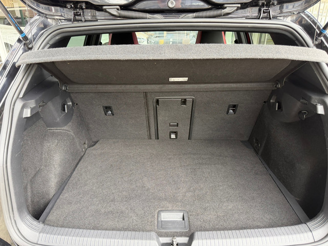 Foto 6 van Volkswagen Golf 2.0 TSI GTI 245 PK Pano|Camera|IQ|ACC|