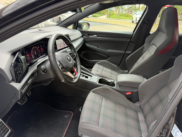 Foto 2 van Volkswagen Golf 2.0 TSI GTI 245 PK Pano|Camera|IQ|ACC|