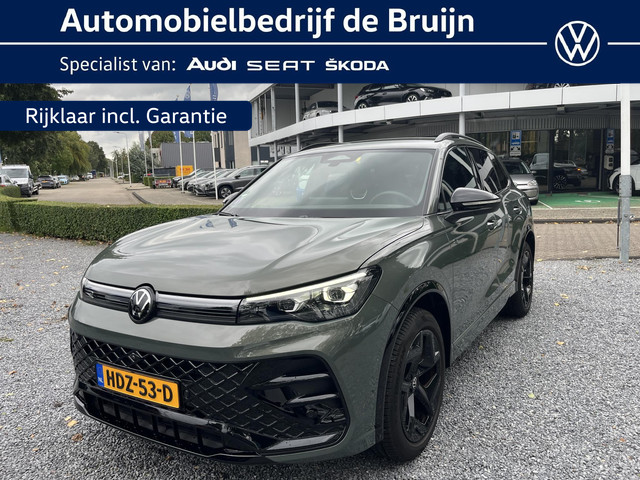 Foto 3 van Volkswagen Tiguan 1.5 eTSI 150pk DSG R-Line (Trekhaak,Camera,IQ,Harman)