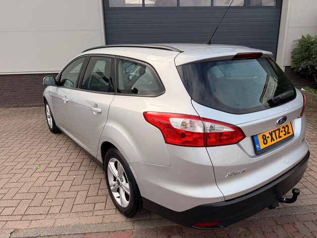 Foto 10 van Ford Focus Wagon 1.0 EcoBoost Edition/Navi/Cruise-c/Airco/Aux/PDC/Trekhaak