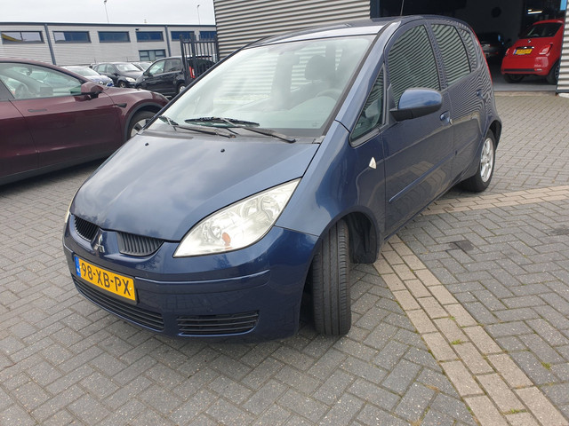 Foto 10 van Mitsubishi Colt 1.3 Invite Airco-El-ramen