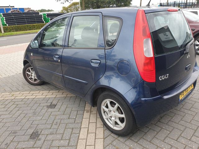 Foto 9 van Mitsubishi Colt 1.3 Invite Airco-El-ramen