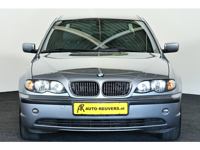 Foto 8 van BMW 3-serie 320i Automaat / Cruisecontrol / Leder / Airco / PDC