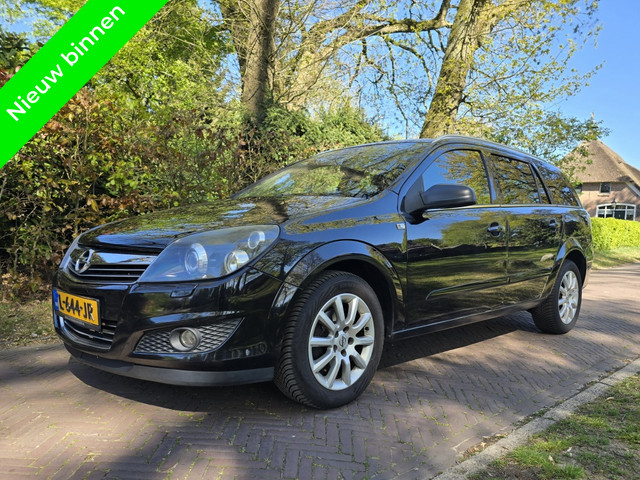 Foto 10 van Opel Astra Wagon 1.8 Cosmo (bj 2009)