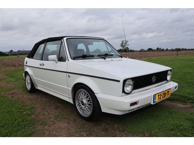 Foto 9 van Volkswagen Golf Cabriolet 1.8|APK-Nieuw|Leuke auto!