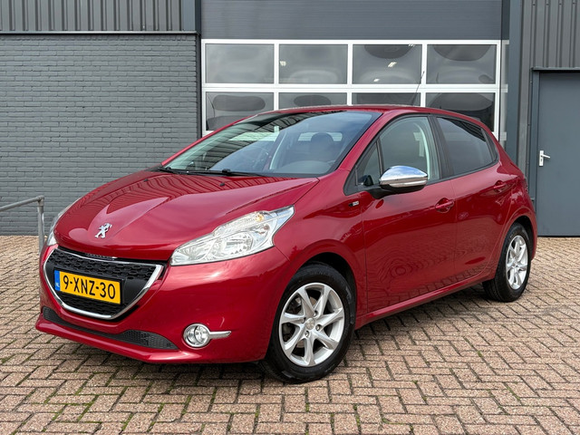 Foto 10 van Peugeot 208 1.2 VTi Style