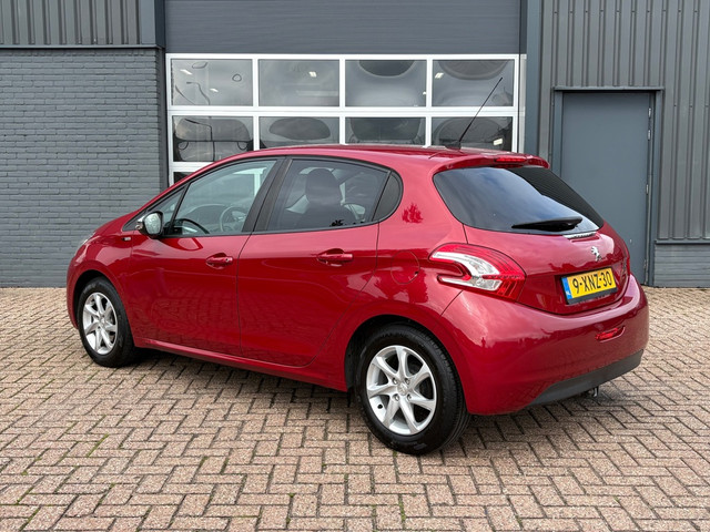 Foto 7 van Peugeot 208 1.2 VTi Style